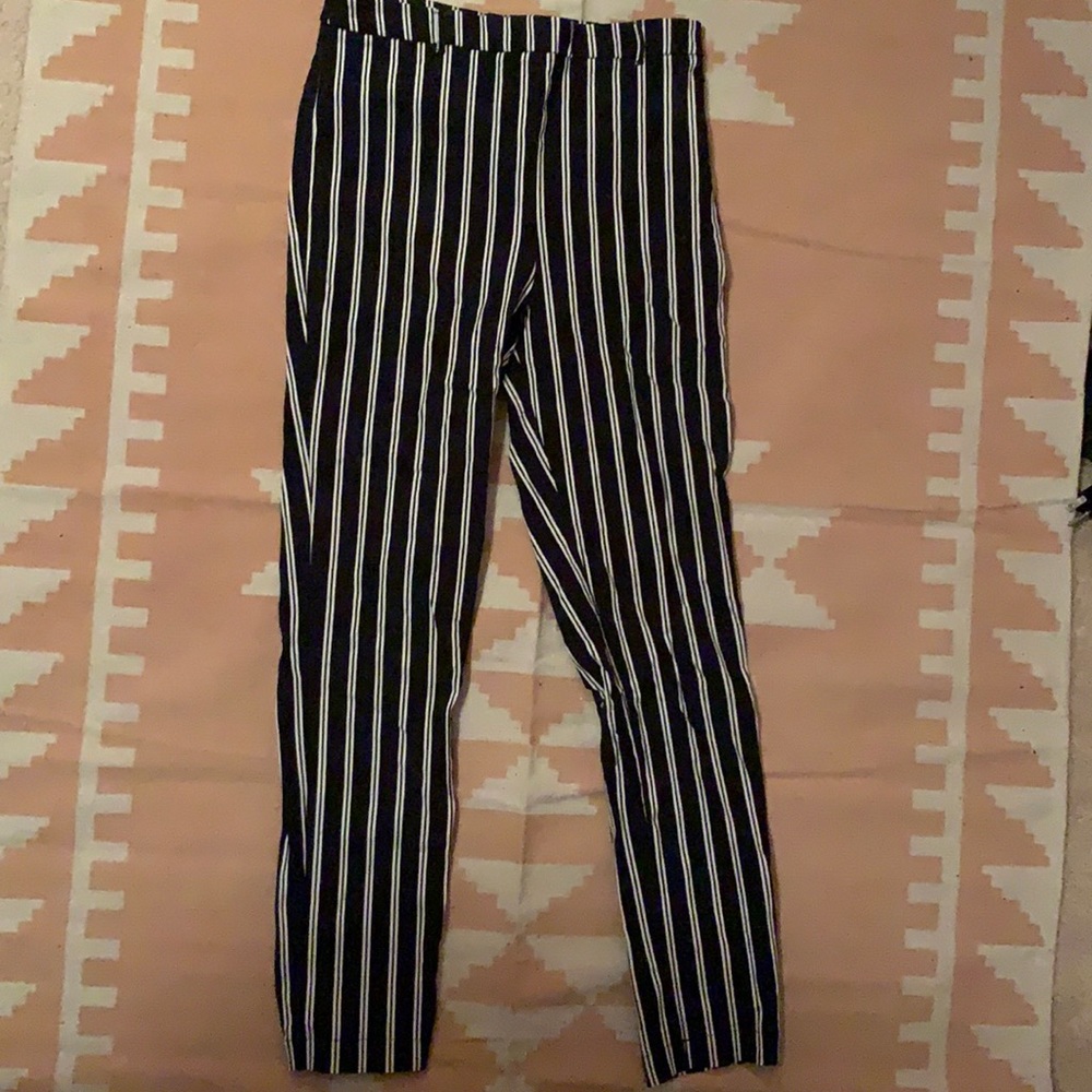 Tight adorable butt lifting pants